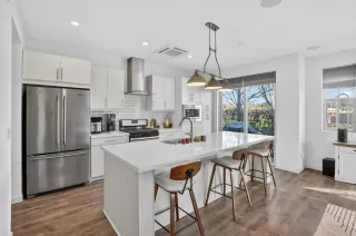 Photo #1: 226017324 Listing 