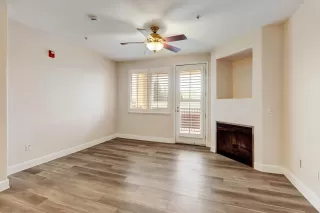 Photo #4: 226017369 Listing 