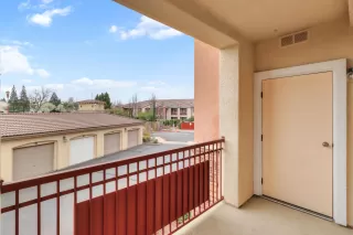 Photo #6: 226017369 Listing 