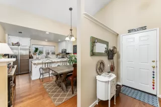 Photo #6: 226017679 Listing 