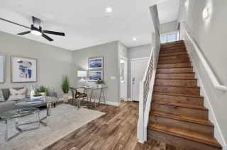 Photo #2: 226017879 Listing