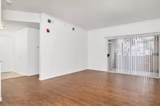 Photo #1: 226018182 Listing 