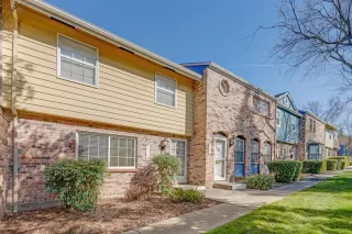 Photo #2: 226018354 Listing