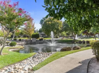 Photo #3: 226018566 Listing