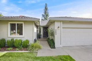 Photo #6: 226018566 Listing