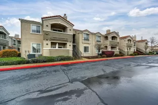 Photo #2: 226019529 Listing 