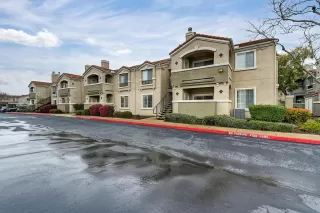 Photo #3: 226019529 Listing 