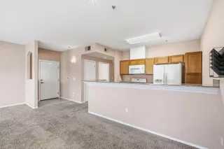 Photo #2: 226019607 Listing 