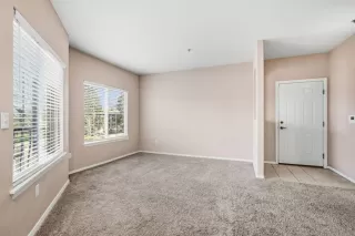 Photo #4: 226019607 Listing 