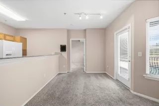 Photo #6: 226019607 Listing 