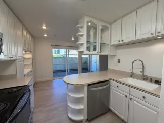 Photo #1: 226019806 Listing