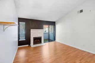 Photo #4: 226019944 Listing 