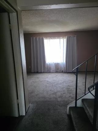 Photo #3: 226020347 Listing 