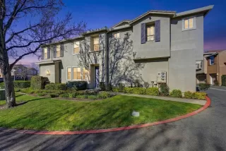 Photo #2: 226020502 Listing 