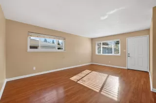 Photo #5: 226020592 Listing 