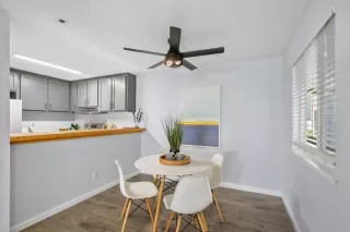 Photo #5: 226020648 Listing