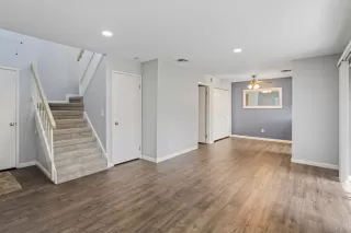 Photo #5: 226020835 Listing 