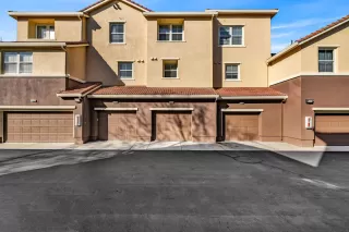 Photo #1: 226020877 Listing