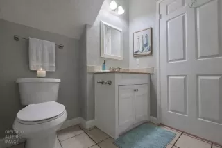 Photo #5: 226020891 Listing 