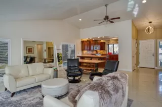 Photo #4: 226021027 Listing 