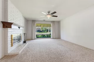 Photo #4: 226021060 Listing