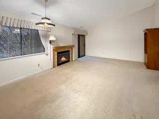 Photo #1: 226021063 Listing