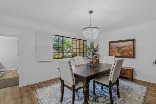 Photo #5: 226021123 Listing