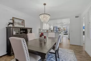 Photo #6: 226021123 Listing