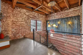 Photo #2: 226021825 Listing 