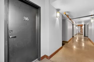 Photo #3: 226021825 Listing 