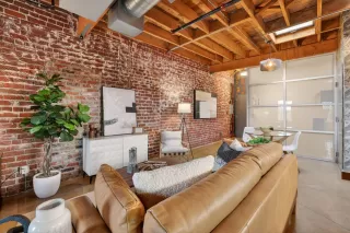 Photo #6: 226021825 Listing 