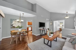 Photo #4: 226021959 Listing