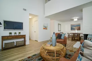 Photo #3: 226022620 Listing 