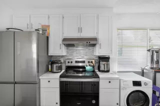 Photo #6: 226022929 Listing 