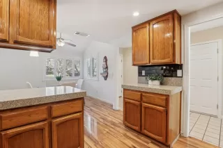 Photo #5: 226023147 Listing 