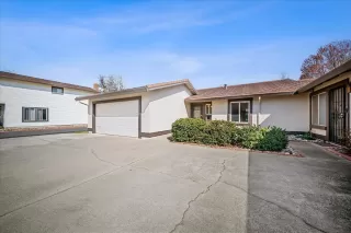 Photo #2: 226023495 Listing