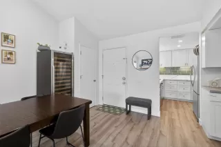 Photo #4: 226024748 Listing