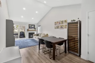 Photo #5: 226024748 Listing