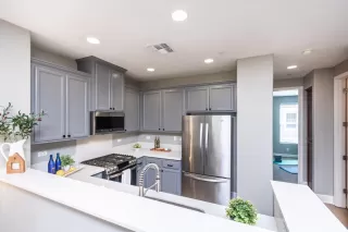 Photo #6: 226025082 Listing