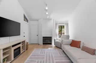 Photo #1: 226025192 Listing 