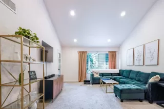 Photo #1: 226025243 Listing