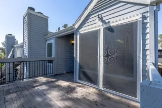 Photo #3: 226025408 Listing 