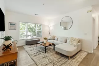 Photo #2: 226025761 Listing 