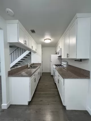 Photo #2: 226025802 Listing 