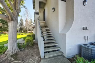 Photo #3: 226026296 Listing 