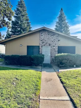 Photo #1: 226026449 Listing 