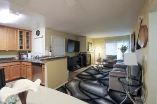 Photo #3: 226027078 Listing 