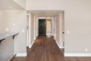 Photo #4: 226027096 Listing 