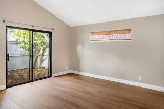 Photo #6: 226027096 Listing 