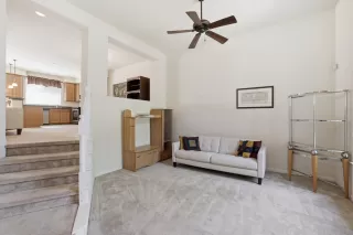 Photo #3: 226027699 Listing 